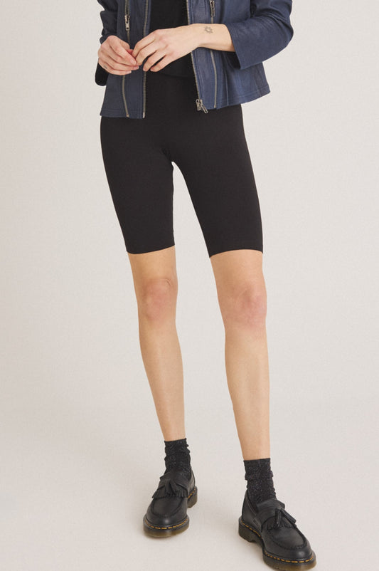 LUXZUZ // ONE TWO Biker Pant Shorts 999 Black