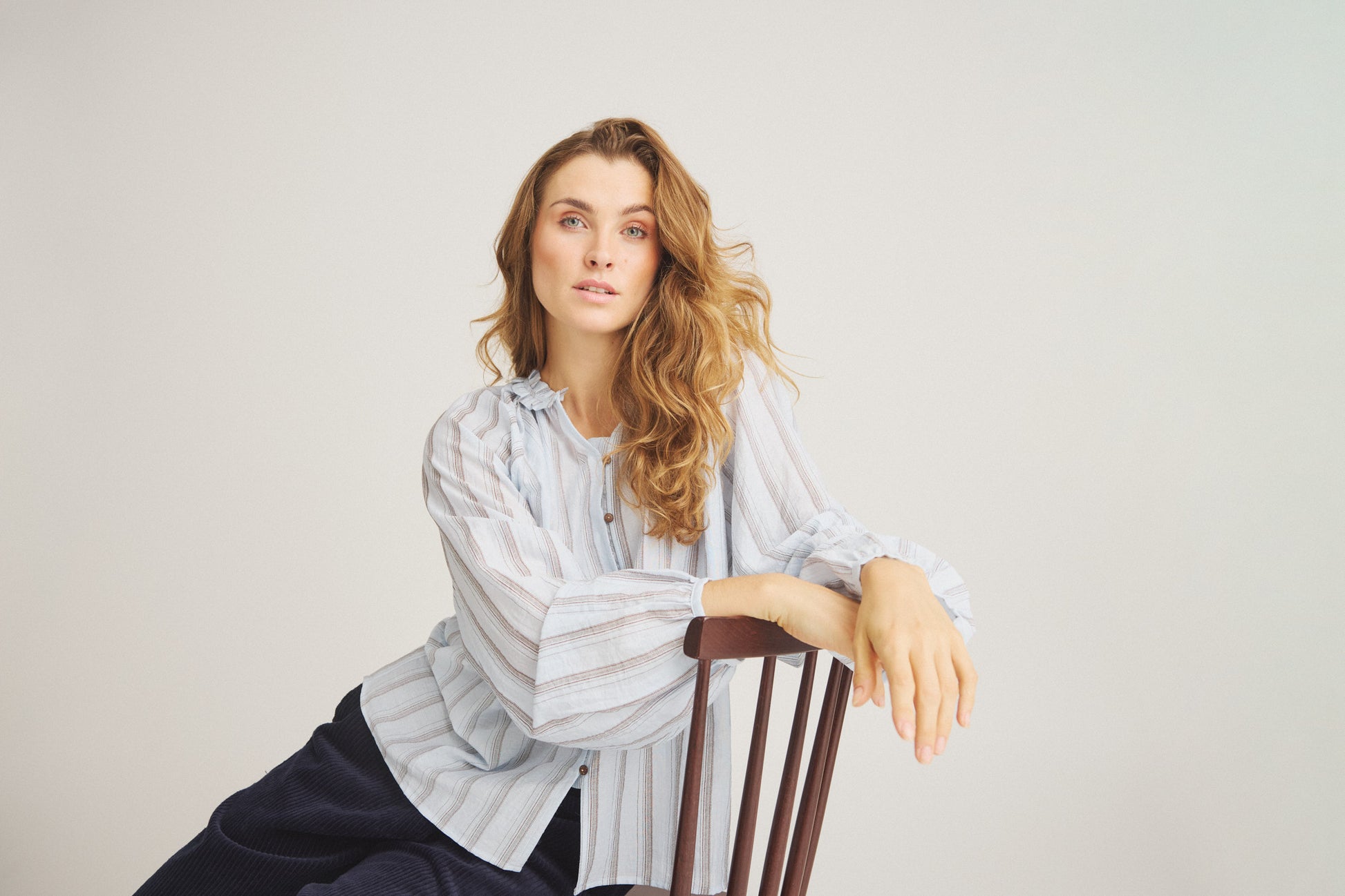 LUXZUZ // ONE TWO Chalina Shirt Shirt 503 Blue Fog