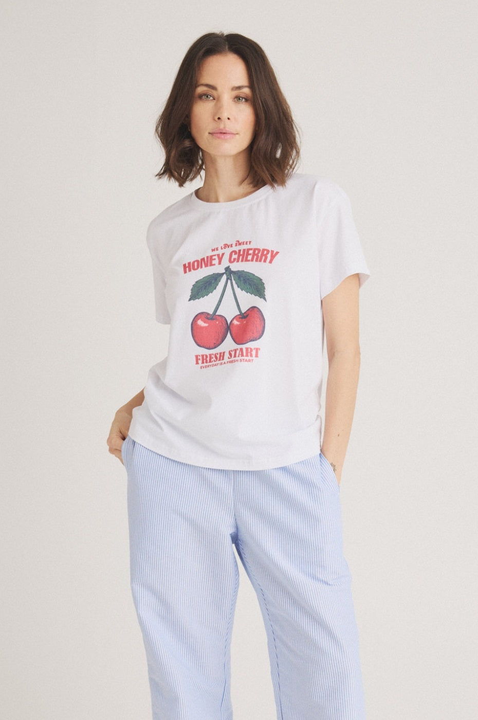 LUXZUZ // ONE TWO Honche T-shirt T-Shirt 901 White