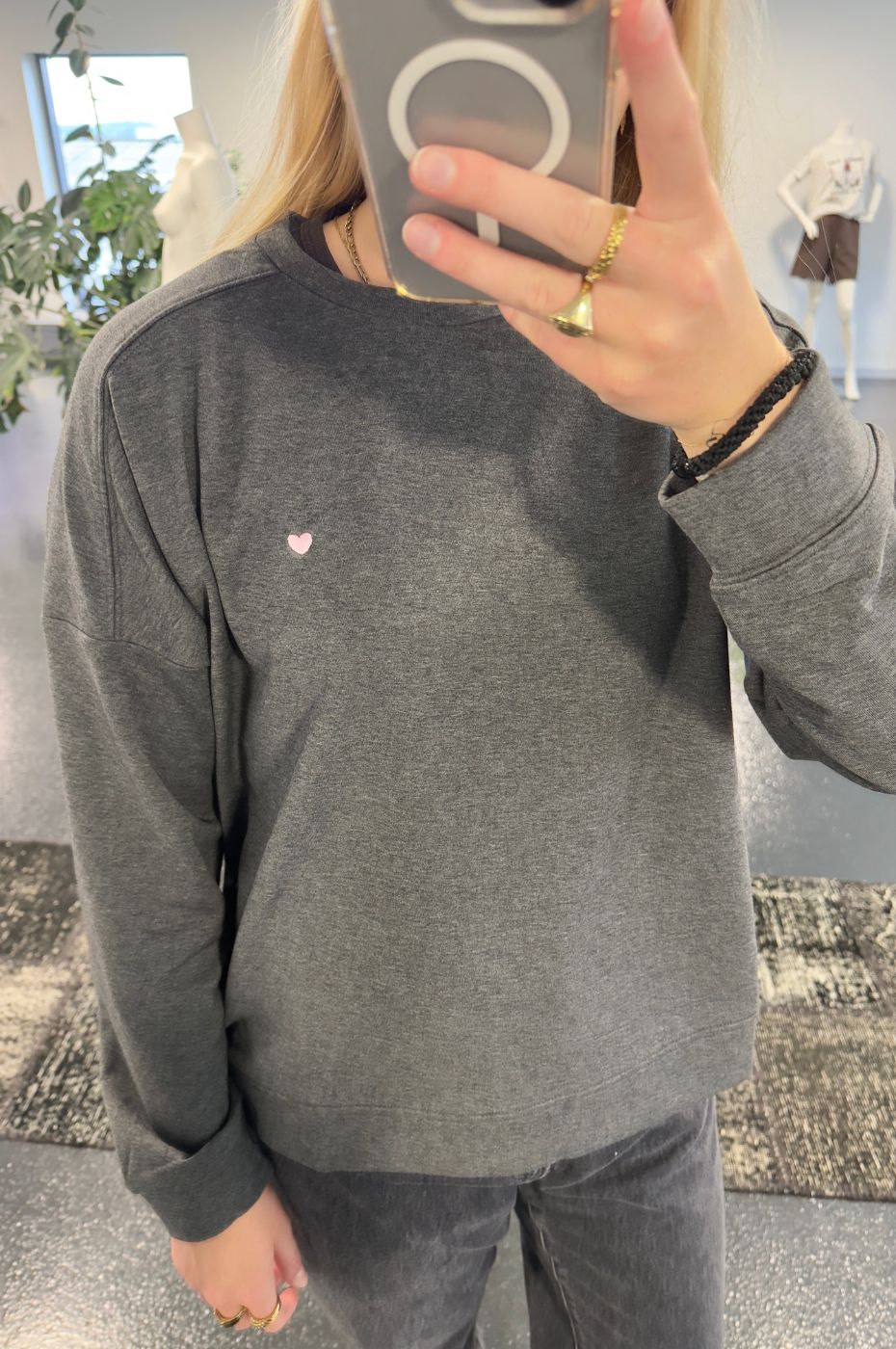 LUXZUZ // ONE TWO Jeanie Sweat Sweat 833 Asphalt