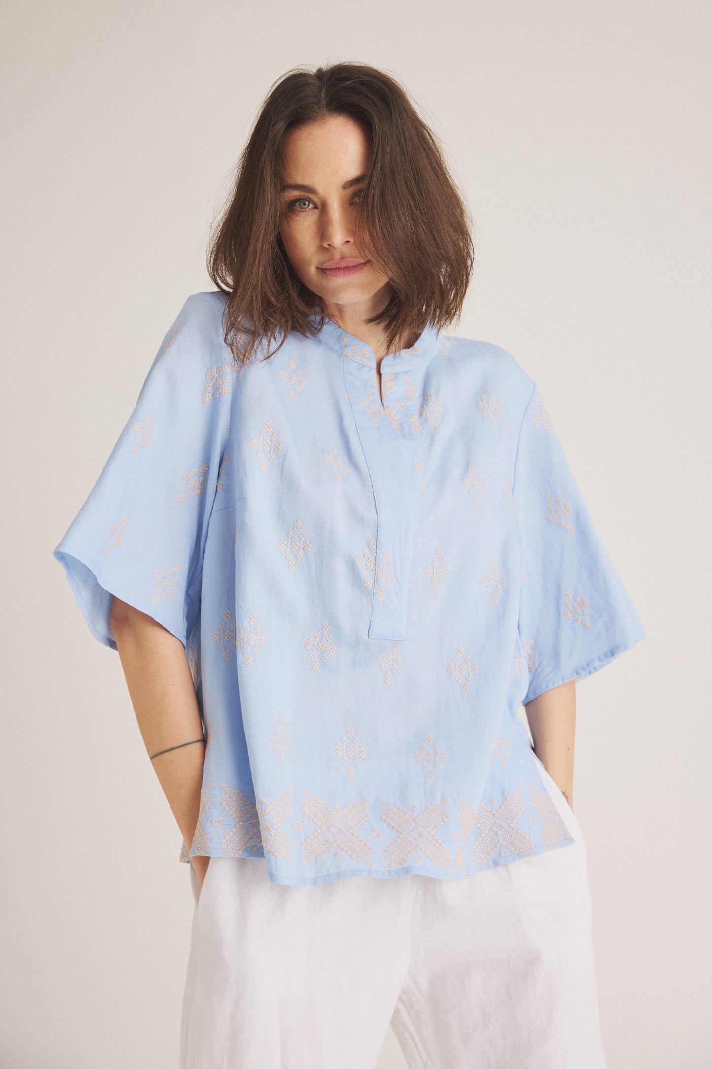 LUXZUZ // ONE TWO Josiana Blouse Blouse 500 Skyway