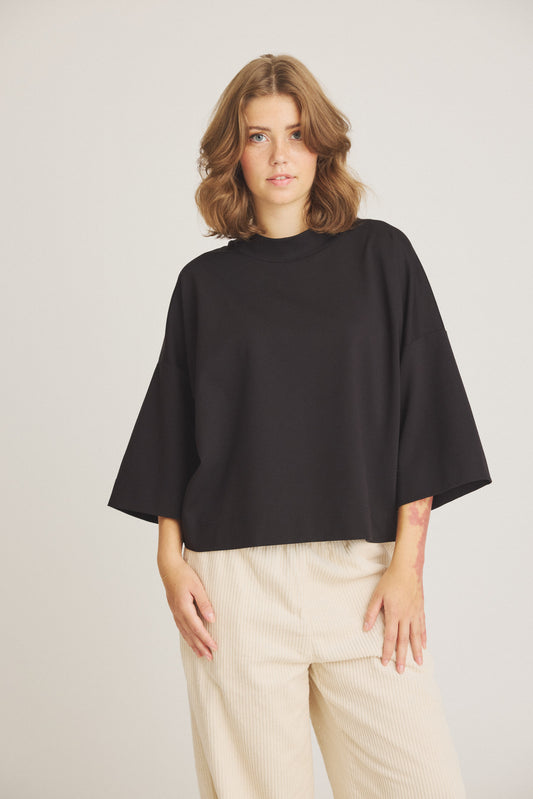 LUXZUZ // ONE TWO Julie Sweat Sweat 999 Black