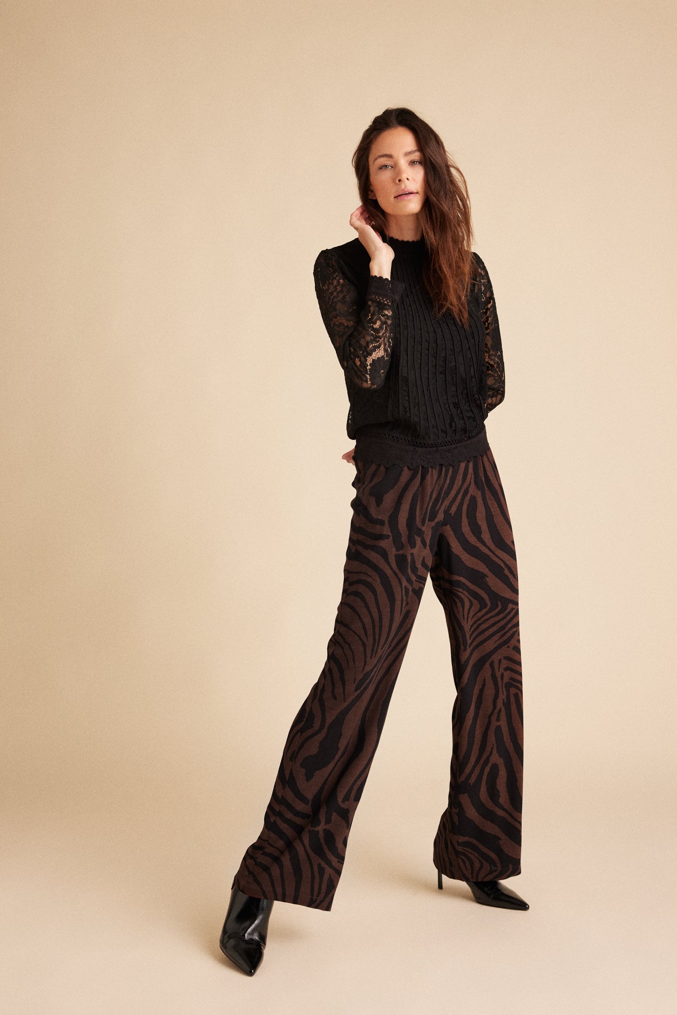 LUXZUZ // ONE TWO Laizy Blouse Blouse 999 Black