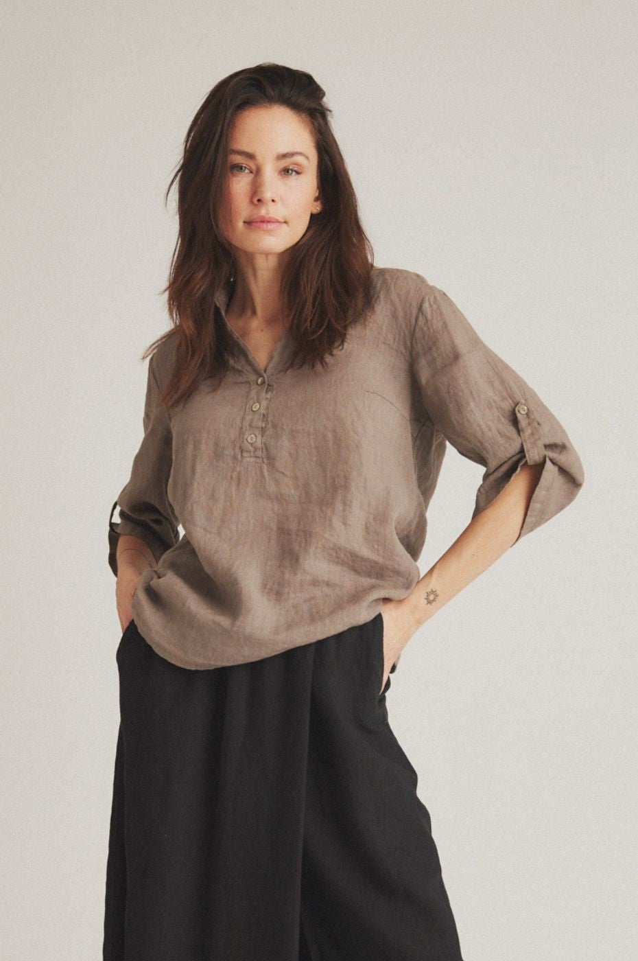 LUXZUZ // ONE TWO Siwaia Blouse Blouse 765 Drift Wood