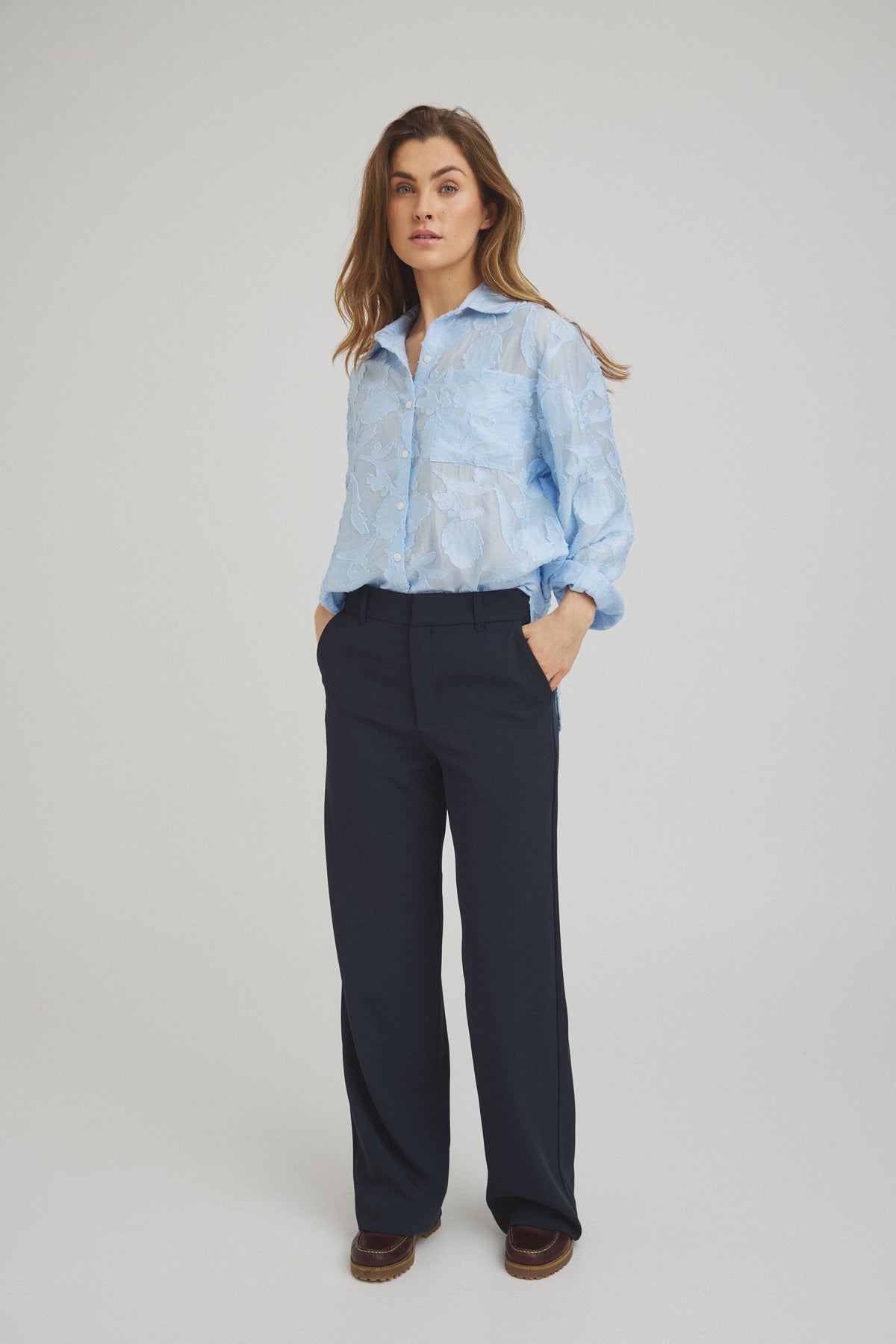 LUXZUZ // ONE TWO Thalia Pant Pant 540 Dark Marine