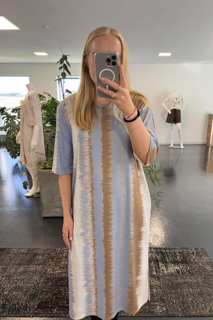 LUXZUZ // ONE TWO Aimando Dress Dress 533 Ice blue