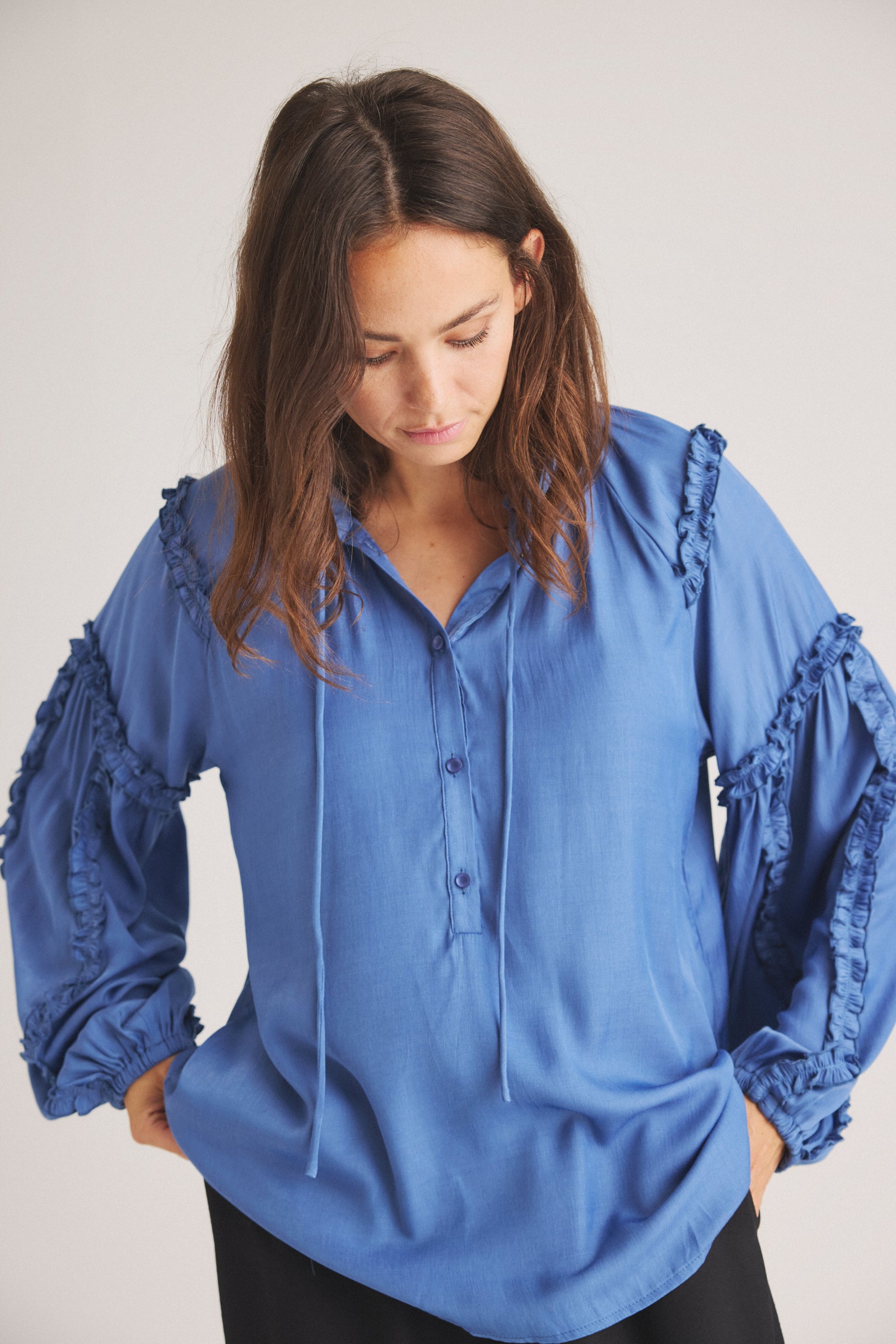 LUXZUZ // ONE TWO Aksinja Blouse Blouse 549 Coastal Fjord