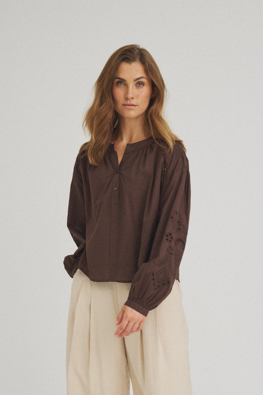 LUXZUZ // ONE TWO Alis Blouse Blouse Dark Brown 7090