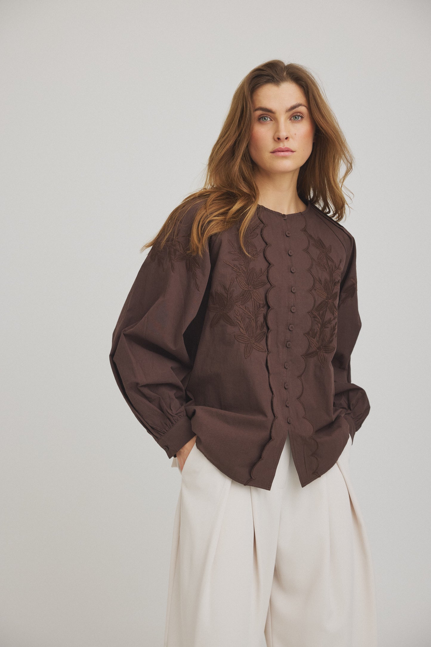 LUXZUZ // ONE TWO Aloisia Shirt Shirt 795 Coffee Bean