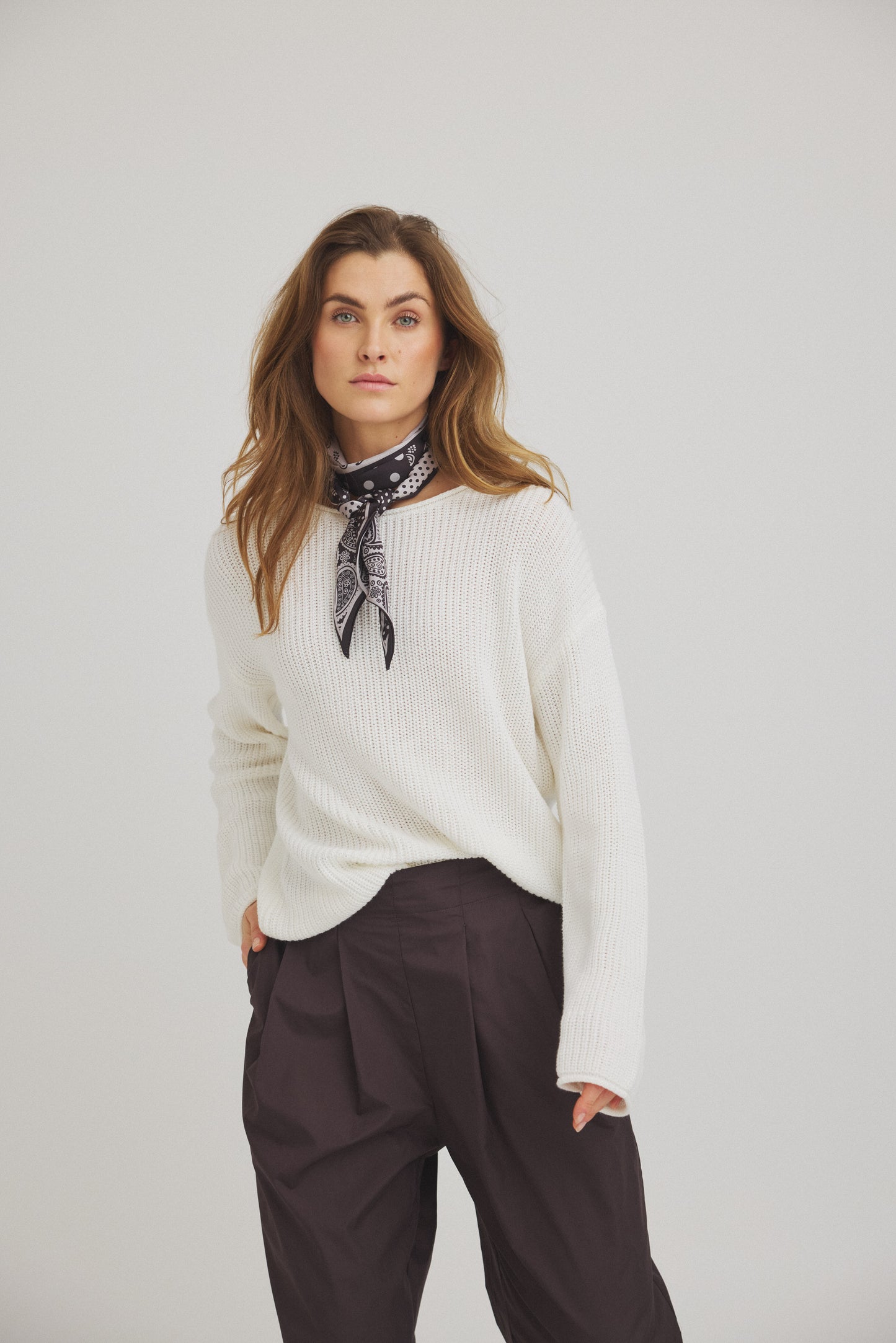 LUXZUZ // ONE TWO Benete Knit Knit 737 Cream