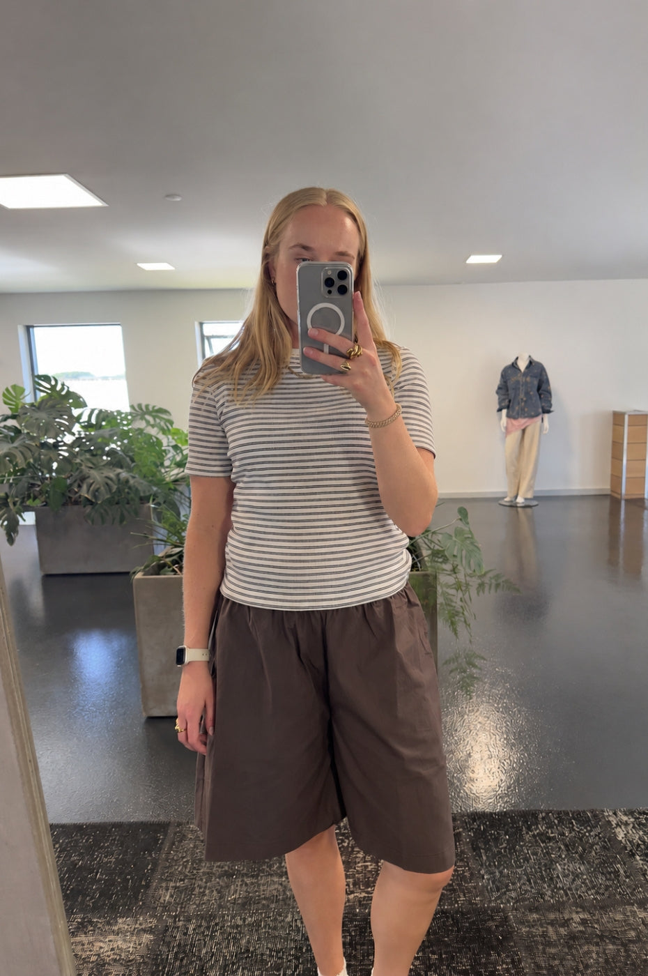 LUXZUZ // ONE TWO Eiluu Shorts Shorts 792 Bracken