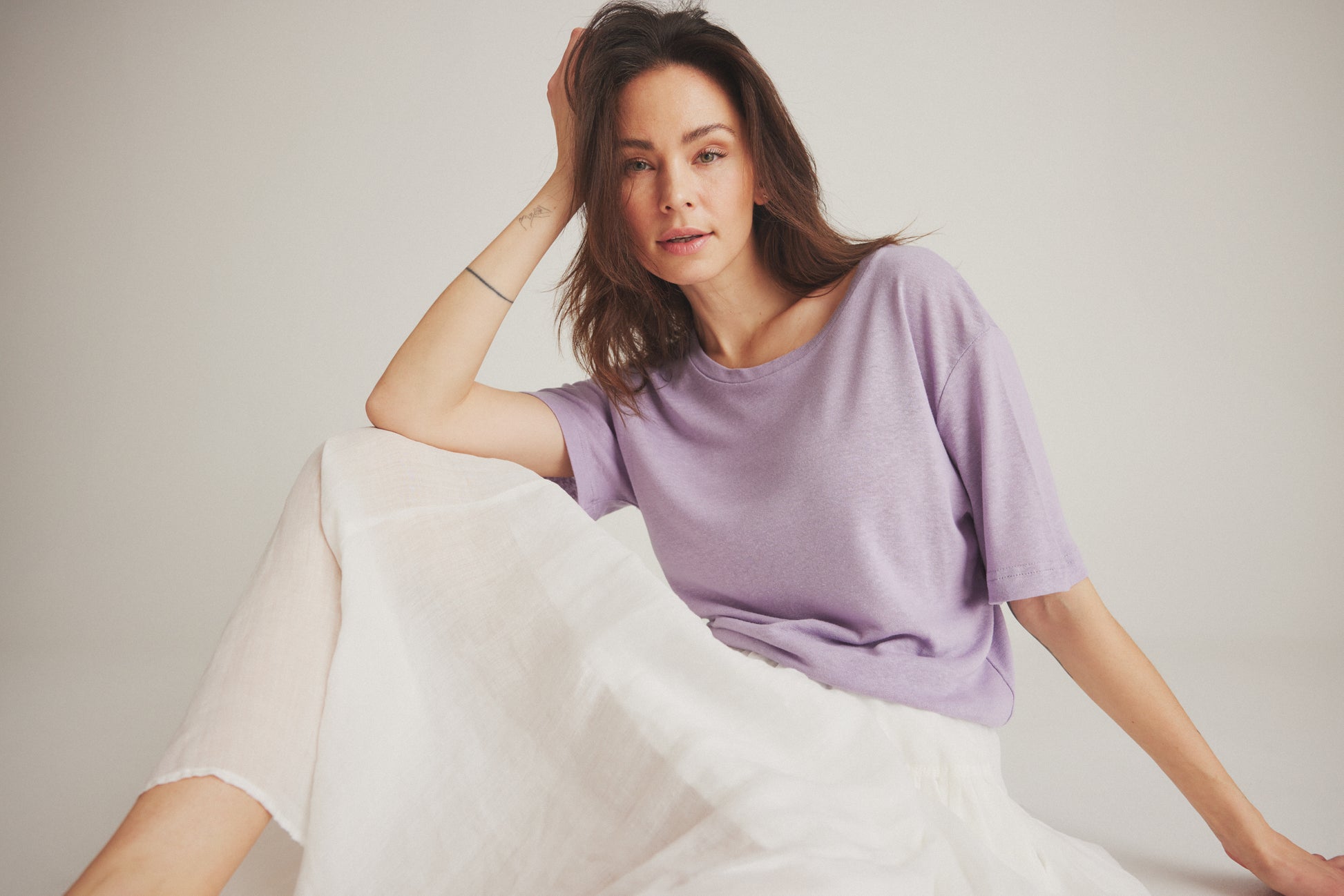 LUXZUZ // ONE TWO Essenti Linen T-Shirt T-Shirt 421 Lavender