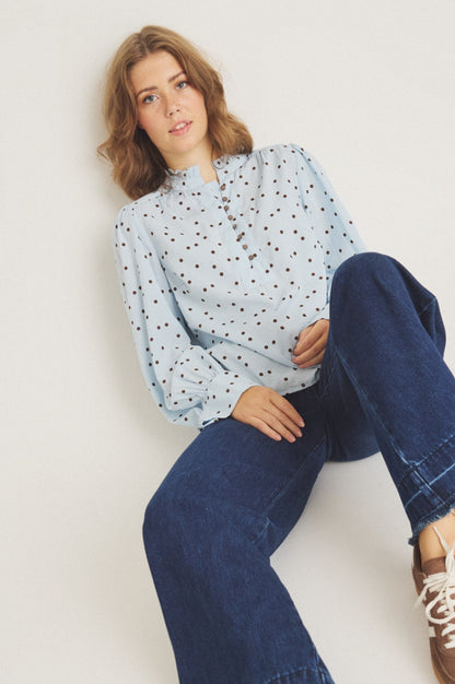 LUXZUZ // ONE TWO Flow Blouse Blouse 503 Blue Fog