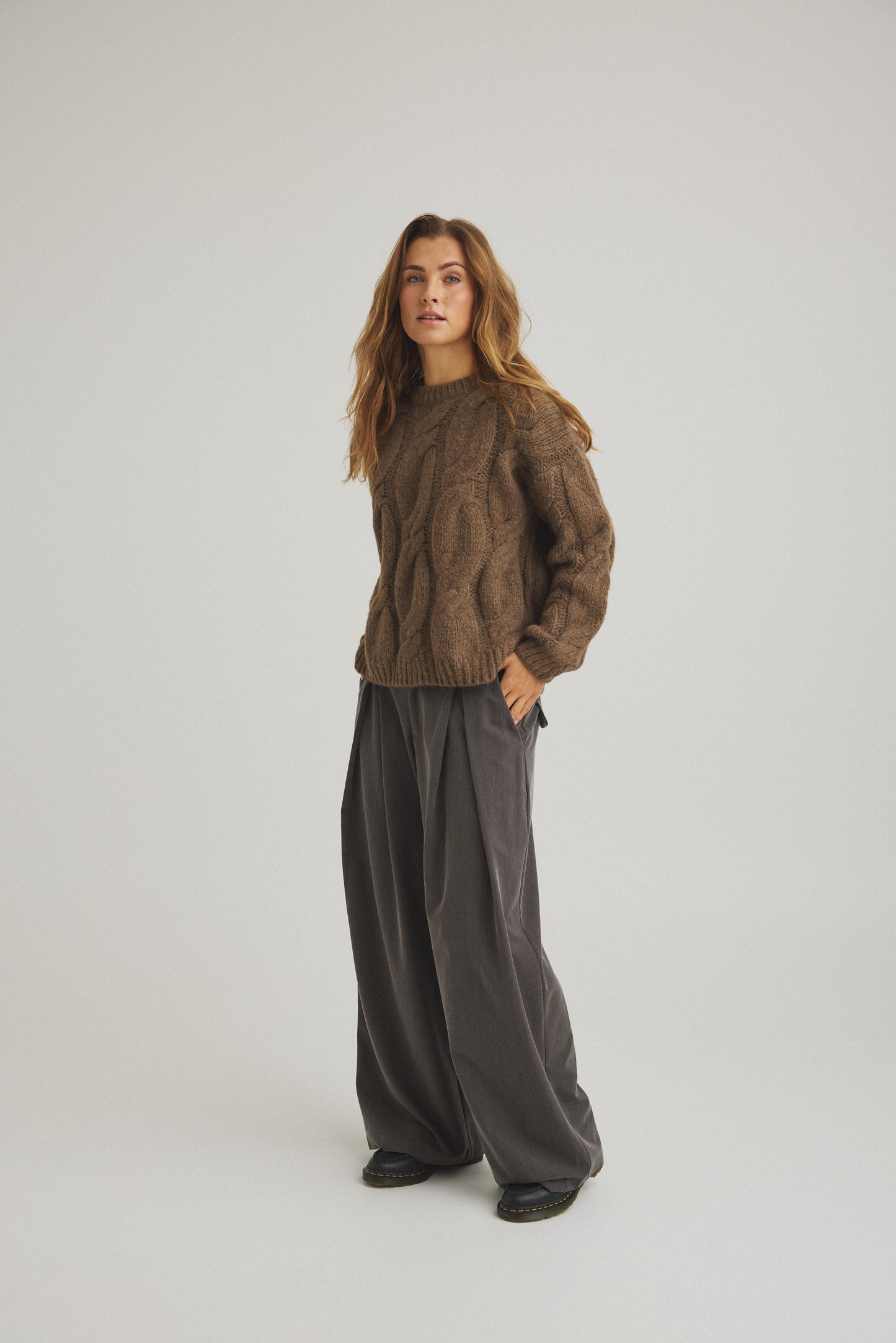 LUXZUZ // ONE TWO Jaqueline pant Pant 833 Asphalt