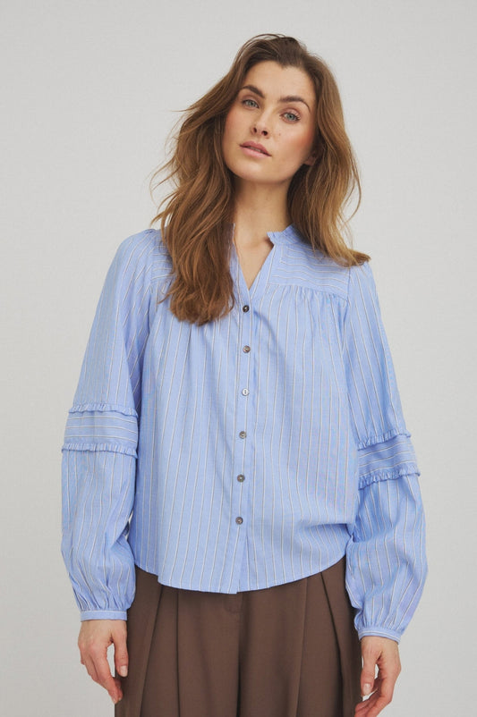 LUXZUZ // ONE TWO Jing Blouse Blouse 511 Brunnera Blue