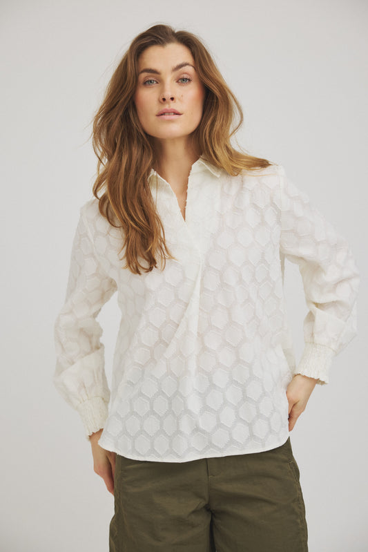 LUXZUZ // ONE TWO Joa Blouse Blouse 738 Coconut Milk