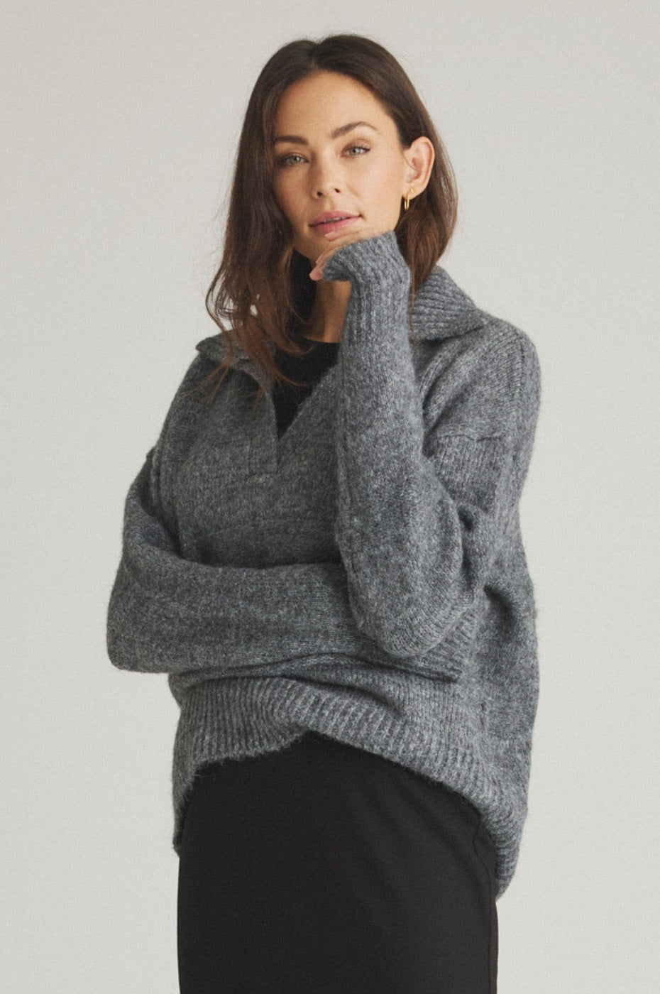 LUXZUZ // ONE TWO Kitna Knit Knit 816 Dark Grey Melange