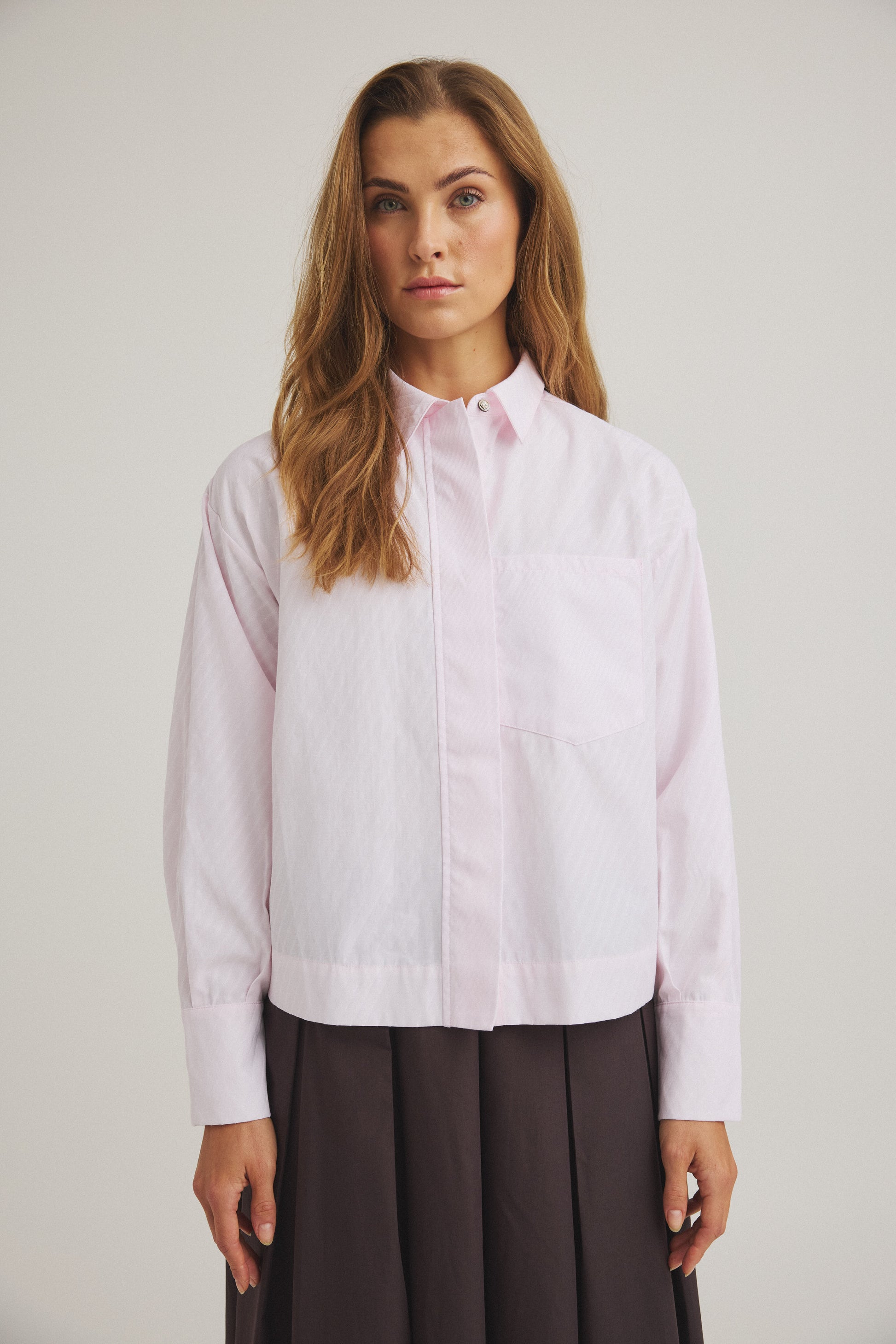 LUXZUZ // ONE TWO Makiero Shirt Shirt 384 Cradle Pink