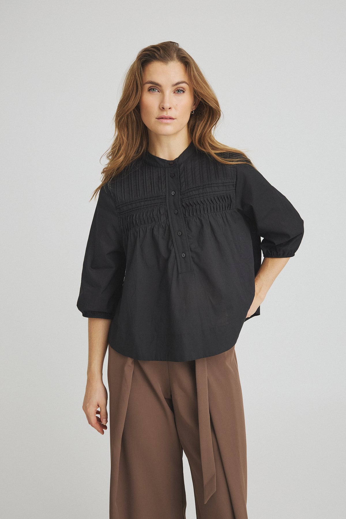 LUXZUZ // ONE TWO Percha Blouse Blouse 999 Black