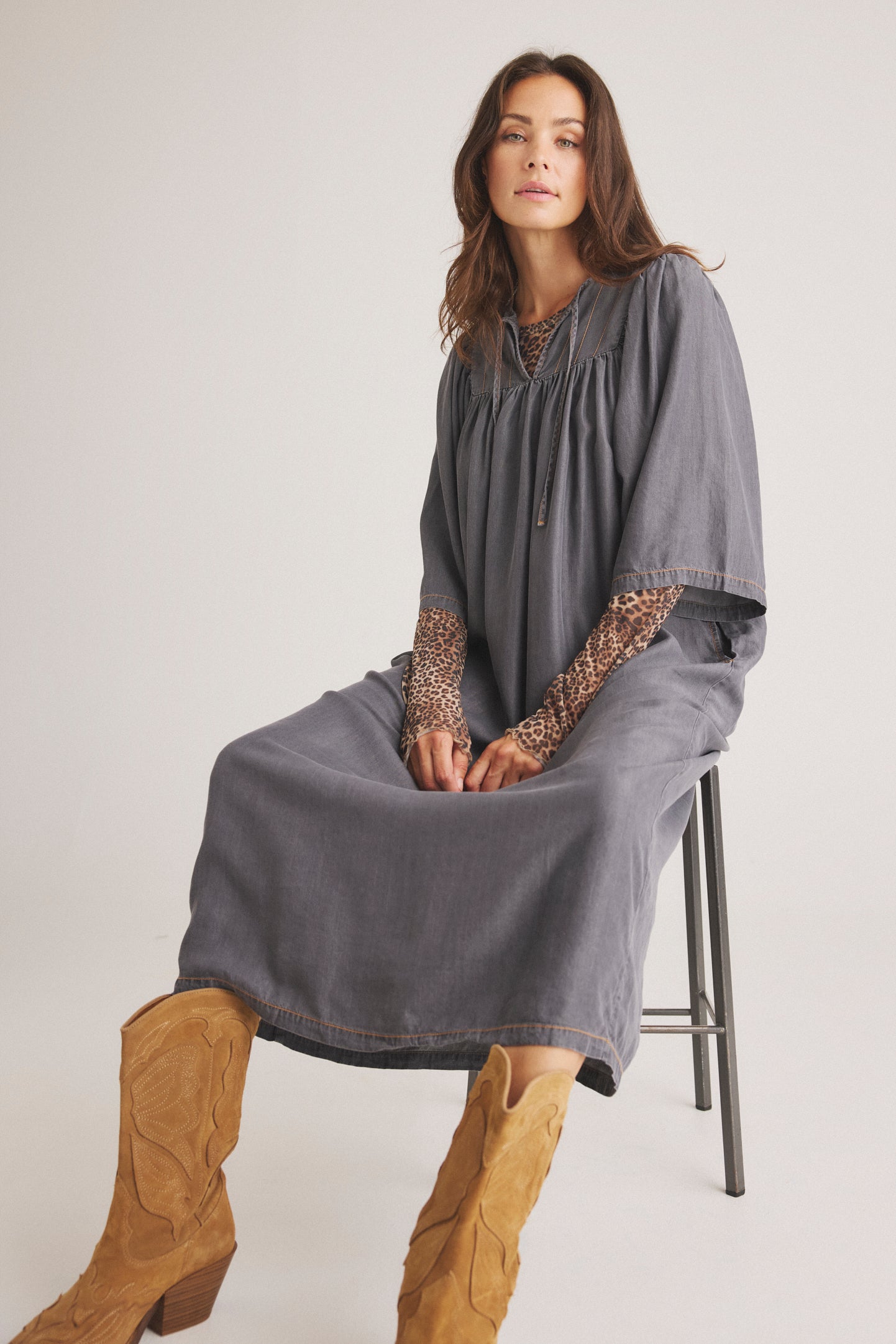 LUXZUZ // ONE TWO Rilli Dress Dress 834 Fade to grey