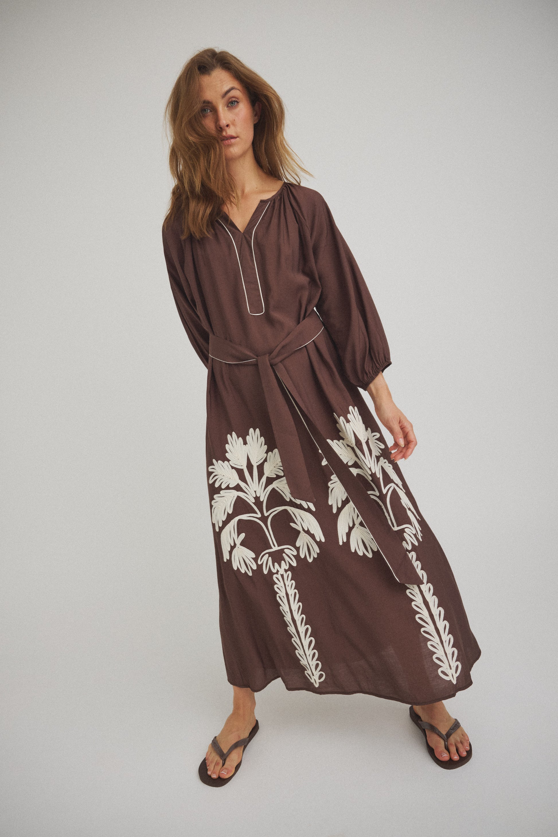 LUXZUZ // ONE TWO Varinka Dress Dress Dark Brown 7090