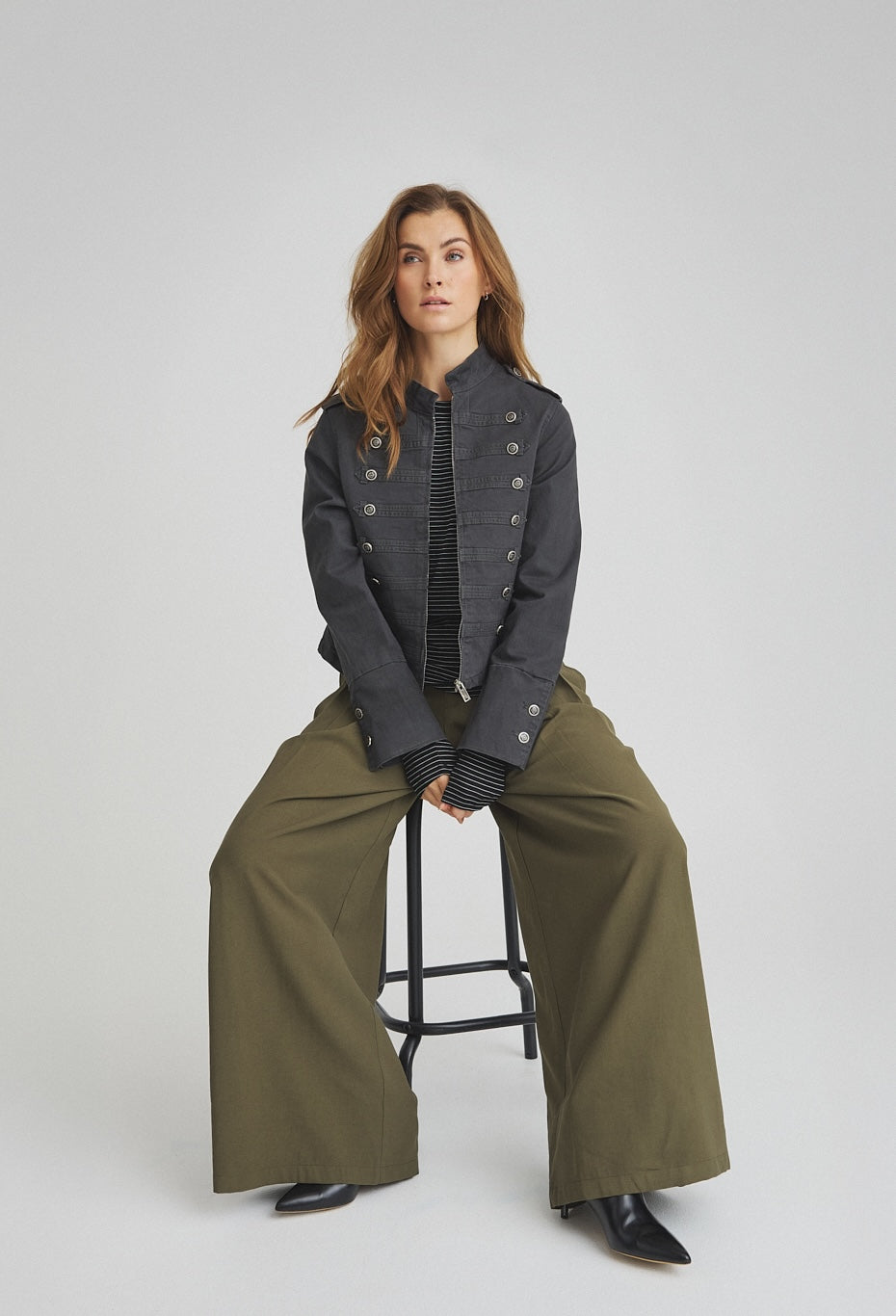 LUXZUZ // ONE TWO Velgo Pant Pant 633 Army