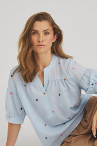 Vibse Blouse - Light Blue