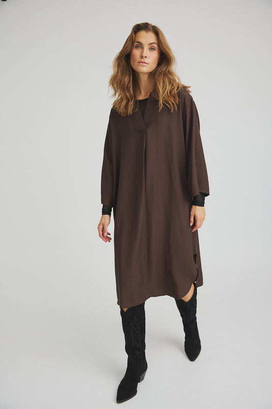 LUXZUZ // ONE TWO Wagna Dress Dress 799 Choco Lux
