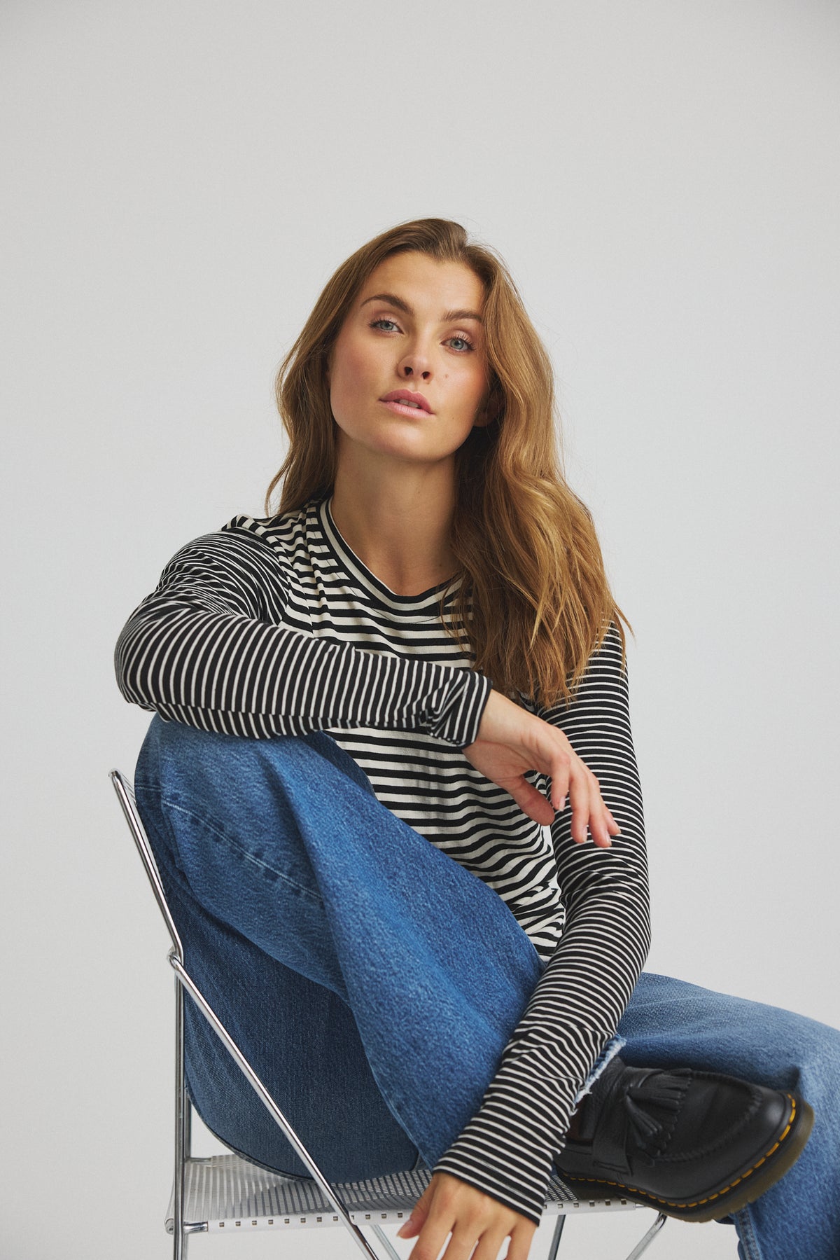 LUXZUZ // ONE TWO Zegzag Stripe T-shirt T-Shirt 741 Ecru