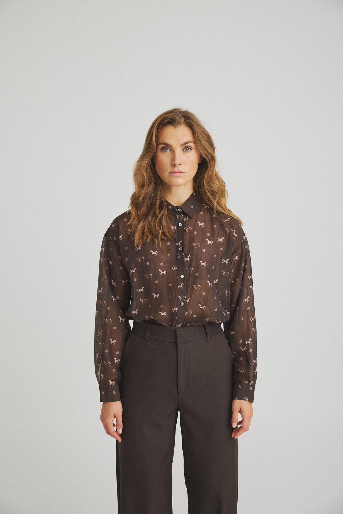LUXZUZ // ONE TWO Zerafine Shirt Shirt 788 Chocolate Chip