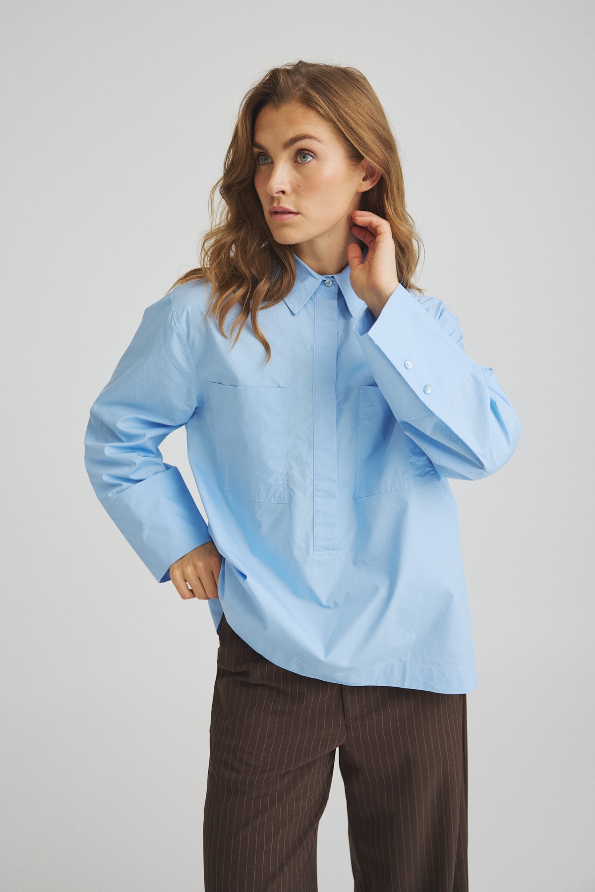 LUXZUZ // ONE TWO Zitha Blouse Blouse 510 Chambray Blue